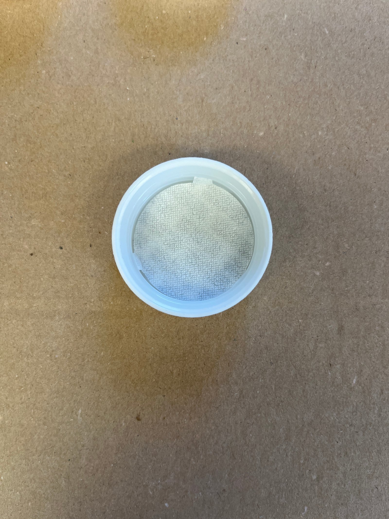 Tappo bianco trasparente con sigillo tessuto interno